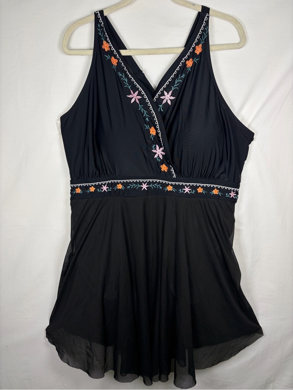EUC BloomChic Plus Size 28 Black Boho Embroidered One Piece Swimdress Swimsuit